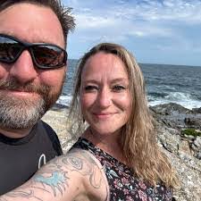 Amber Derry's Instagram, Twitter & Facebook