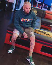 Chris brown wants to lend his platform for change, and he hopes he can partner with. 470 8k Likes 8 414 Comments Chris Brown Chrisbrownofficial On Instagram Can We Get A Restart O Chris Brown Outfits Breezy Chris Brown Chris Brown Style