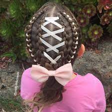 This method works great for me because i usually wash my hair in the evenings rather than trying to wake up extra early to do it in the morning. Mom Braids Unbelievably Intricate Hairstyles Every Morning Before School Bored Panda