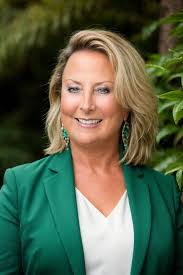 Tavia Ames's Instagram, Twitter & Facebook