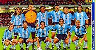 Marcelo bielsa entregó finalmente la lista de los 23 jugadores argentinos que disputarán el mundial. Blog Sobre Formaciones Historicas De Equipos De Futbol De Todo El Mundo Seleccion Argentina De Futbol Equipo De Futbol Futbol