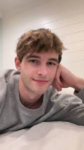 I am in Korea, looking for a friend. Can those who are in Korea write?