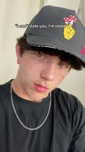 Travis Boatwright's Instagram, Twitter & Facebook