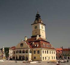 Kronstädter altes rathaus), un important monument de arhitectură din municipiul braşov, a fost iniţial doar un turn de supraveghere, ale cărui baze se aflau pe cele ale actualului turn. Muzeul Judetean De Istorie Brasov Home Facebook