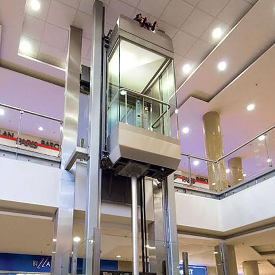 Hydraulic lift shaft