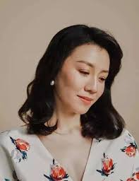 Famous actor Liu Lin: Married to an ordinary husband and gave birth to a  child at the age of 39, Mei Ting helped her get out of depression