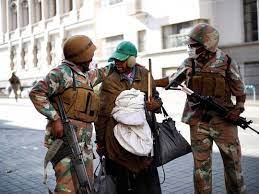 Sabc news brings you the latest news from around south africa and the world, together with multimedia from the sabc's four tv and 18 radio stations. South Africa Covid 19 Cases Exceed 1 000 First Two Deaths Reported Africa Gulf News