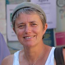 Femmes dans la ville : entre exclusion et réappropriation de l'espace  public