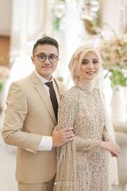 Kali ini kami menawarkan produk terbaru dari kami lohh kak. 310 Ide Baju Pesta Gaun Model Pakaian Hijab Pakaian Wanita
