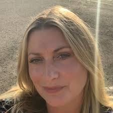 Melissa & Doug Caballete de Madera de Arte, Caballete de pintura para  manualidades, Caballete y pizarra todo en 1, Rollo de Papel, Pizarra  blanca, Pizarra de tiza, 3 + años, Regalo para