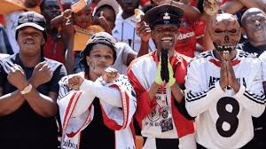 After another win against their fierce rivals kaizer chiefs, these orlando pirates fans feel the gap is just growing and growing. Orlando Pirates Best Fan Singing Psl Moya Wami Uya Vuma Pula Ya Medupi Orlando Pirates Songs Youtube