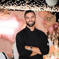 Chef pilkington offers her services for private and public events, including family gatherings, weddings and rehearsal dinners, vacations, business dinners, and private parties. Private Chef In Los Angeles Take A Chef