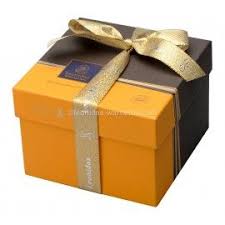 Coffret De Luxe Leonidas Garni De 48 Pralines Leonidas Assorties Beurre De Cacao Coffret Chocolat Leonidas