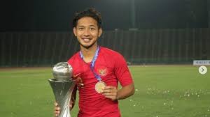 Indonesia 15 jun 2020 20:00. Usai Juara Bersama Timnas U 22 Indonesia Gian Zola Belum Tahu Nasibnya Di Persib Bandung Tribun Kaltim