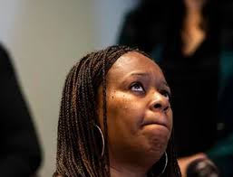 Woman Convicted Of 2018 Murder, Allegedly To Pay For Child's Cheerleading  Camp Rolling Hills Estates, California Cherie Lynnette Townsend, 47, was  found guilty Thursday of murdering Susan Leeds, 66, in the parking