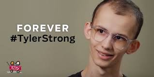 Kara Rice (@kararicearoni)