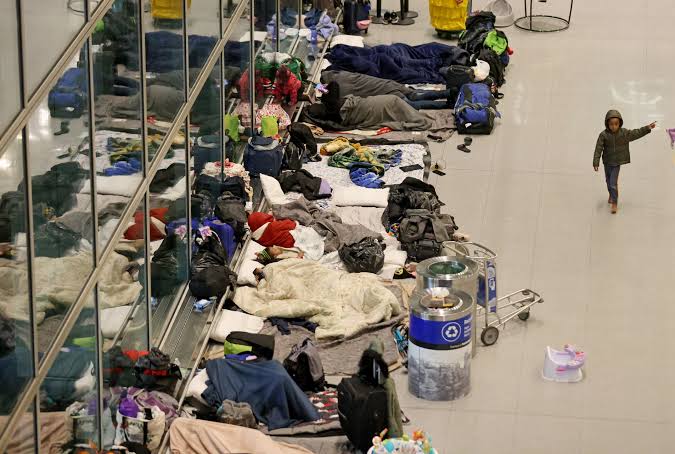 Why are cities struggling to house migrants? | Vox