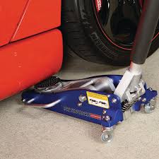 Pittsburgh 1 5 Ton Aluminum Racing Floor Jack With Rapid Pump For 59 99 Harbor Freight Tools Pittsburgh Racing