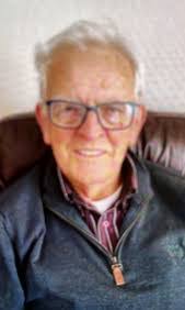 Chris Canning's Instagram, Twitter & Facebook