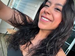 Karen Cabrera's Instagram, Twitter & Facebook