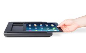 Equips your ipad with pro audio connections for recording and live performance. Alesis Io Dock Ii
