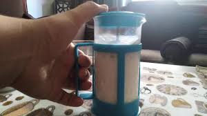 طريقة استخدام فرينش بريس في عمل فوم الحليب How To Use French Press For Milk Foam Youtube