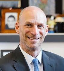 Derrick Gaynor's Instagram, Twitter & Facebook