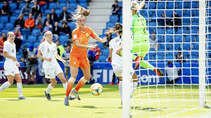 Van de oranje leeuwinnen en zei te moeten wennen aan het niveau. Invalster Jill Roord Bezorgt Oranje Leeuwinnen Hele Late Wk Zege Op Nieuw Zeeland Sportnieuws