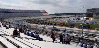 Some nascar tracks, like new hampshire motor speedway, can hold 93,521 in their grandstand seats. Photos At Dover International Speedway