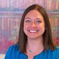 Lauren Hindman's Instagram, Twitter & Facebook