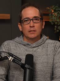 Canada's Leadership Crisis: Trudeau's Struggles Explained