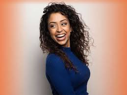 Liza koshy chats with access hollywood at beautycon la 2019 and has the most hilarious reaction to her ex david dobrik getting. Liza Koshy Parents Age Boyfriend Siblings Family Net Worth Height Wiki Networth Height Salary