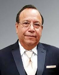 Reyes Mendoza's Instagram, Twitter & Facebook