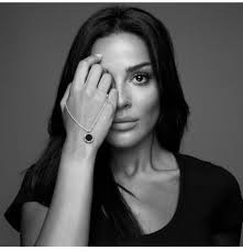 نادين نسيب نجيم صورة ماسونية حركة العين الواحدة عين الماسونية عين حورس Stud Earrings Earrings Stud