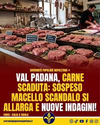 Cosa succede alla carne scaduta per essere consumata? In un grande macello  della provincia di Mantova, leader del settore, viene scongelata in acqua  calda (favorendo la proliferazione di batteri pericolosi), lavorata in