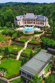 Tour Dujour Tyler Perry S Former 15 Million Home Dujour Mansions Celebrity Houses Atlanta Homes