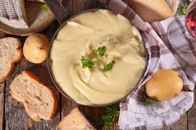Recette Aligot Supertoinette Recette Idee Recette Recette Pommes De Terre Au Beurre
