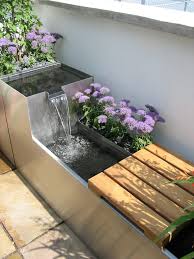 Waterspeeltuin Tuin Tuin Diy Tuinboot En Riviertje Spelen Voor Onze Kinderen Welcome In 2020 Ponds Backyard Indoor Water Fountains Water Features In The Garden