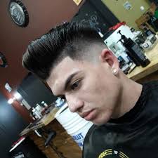 SkinfadepompadourHaircut #fiodanavalha 💈✂✂✂💈