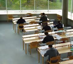 Ținând cont de faptul ca examenele sunt momente foarte importante pentru toți elevii căci au o înrâurire deosebita asupra viitorului acestora, vom prezenta unele sfaturi pe care părinți duhovnicești atât din țară, cât și din sfântul munte athos le dau celor care. Cum SÄƒ Iei Un Examen