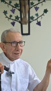 Recordando al Sacerdote carmelitano Antonio Roselli, que falleció en la  jornada de hoy En la noche del 24 de abril del 2025, el Padre Antonio  Roselli realizaba la Bendición del Cenotafio, en