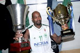 Panathinaikos Basketball Club History and Retro - Ντάριλ Μίντλετον. Η κολώνα του Παναθηναϊκού σε δύσκολες στιγμές, ένας 'παππούς' που έβαζε κάτω πολλούς νεώτερους, ένας ξένος που εξελισσόταν σε 'σημαία' του ΠΑΟ που