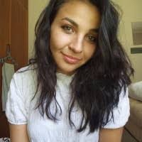 Elle Stella's Instagram, Twitter & Facebook