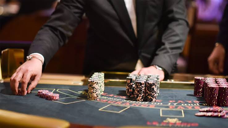 Explore advanced casino game strategies to enhance your bets |