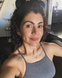 Carla Pedraza's Instagram, Twitter & Facebook