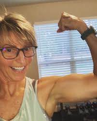 Year 5 of #progress ‼️ It's not perfect (I'm far from it) but I'm proud of  how far I've come. I'm repeating a program from a few months ago & I'm so