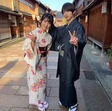 Bercerita tentang hanaoka nao (minami hamabe) pembuat manisan jepang yang pada saat kecilnya dihancurkan hidupnya oleh tsubaki (ryusei yokohama). Unleashthegeek On Twitter Hamabe Minami And Yokohama Ryusei On Set Of Watashitachi Wa Douka Shiteiru