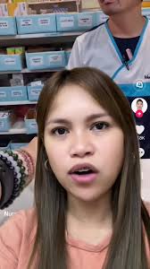 Parang ako yung nahihiya para dun sa nag Vivideo Juskooooo😣