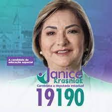 Leonor Arnold's Instagram, Twitter & Facebook