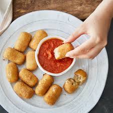 spanische schinken kroketten mit tomaten salsa rezept tapas spanische tapas spanische tapas rezepte